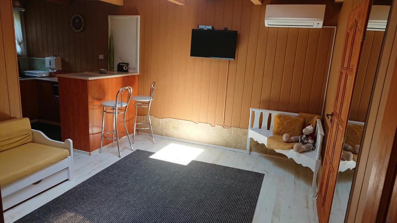 Bpr P3 Lodge Apartment With A/C Budapeste Exterior foto