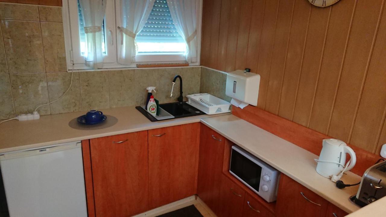 Bpr P3 Lodge Apartment With A/C Budapeste Exterior foto